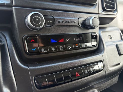 Used 2023 RAM ProMaster 2500 FWD image 16