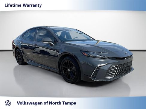 Used 2025 Toyota Camry SE w/ Multimedia Upgrade Package image 1