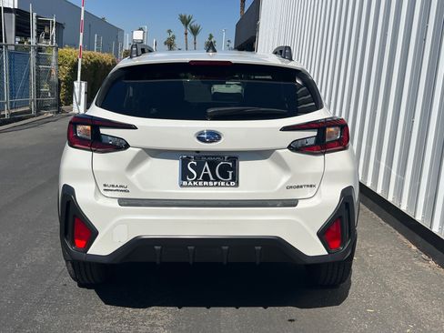 Used 2024 Subaru Crosstrek 2.0i Premium AWD/4WD image 5