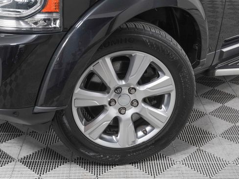 Used 2016 Land Rover LR4 HSE image 29