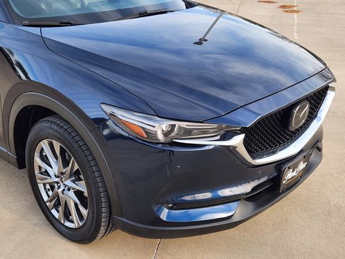 Used 2019 MAZDA CX-5 Signature image 7