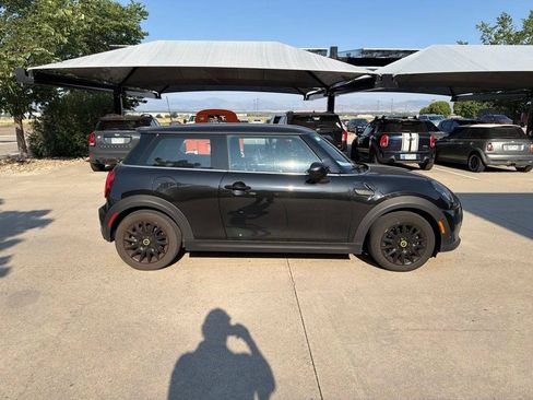 Used 2024 MINI Cooper SE FWD image 6