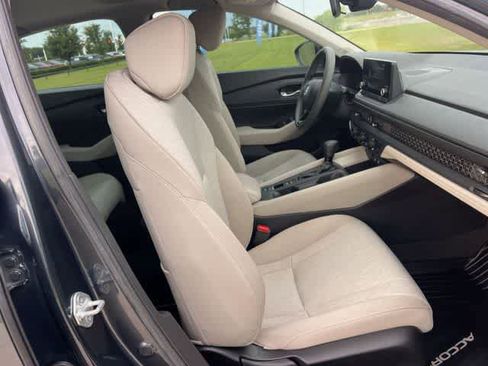 Certified 2023 Honda Accord EX image 12