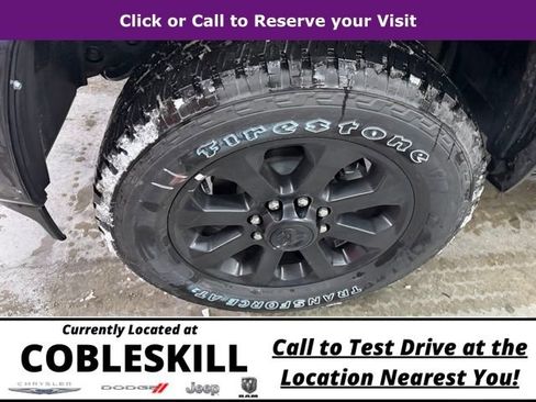 New 2025 RAM 2500 Laramie AWD/4WD image 10