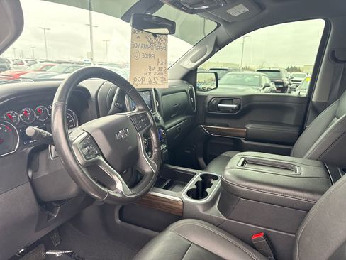 Used 2021 Chevrolet Silverado 1500 LT Trail Boss w/ LT Trail Boss Premium Package image 11