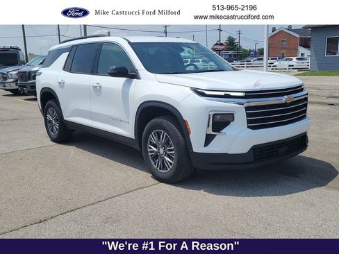 Used 2026 Chevrolet Traverse LT AWD/4WD image 7