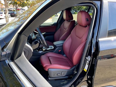 Used 2024 BMW X3 sDrive30i w/ Convenience Package RWD image 8