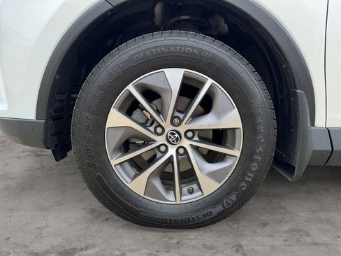 Used 2018 Toyota RAV4 LE w/ Protection Package AWD/4WD image 9