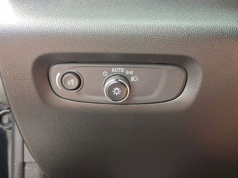 Certified 2023 Chevrolet Traverse LT image 17