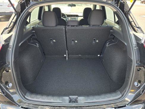 New 2025 Nissan Kicks Play S image 26