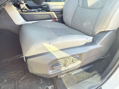 New 2025 Toyota Tundra Limited image 18