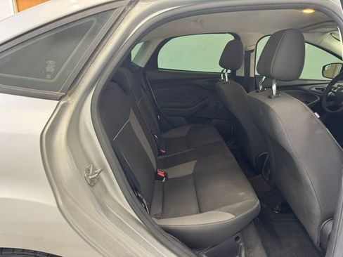 Used 2013 Ford Focus S image 18