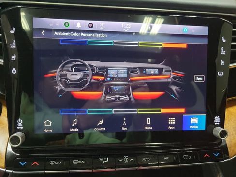 Used 2022 Jeep Grand Wagoneer Series II w/ Convenience Group III image 20