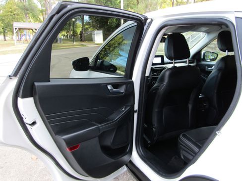 Certified 2022 Ford Escape SEL w/ Technology Package image 13