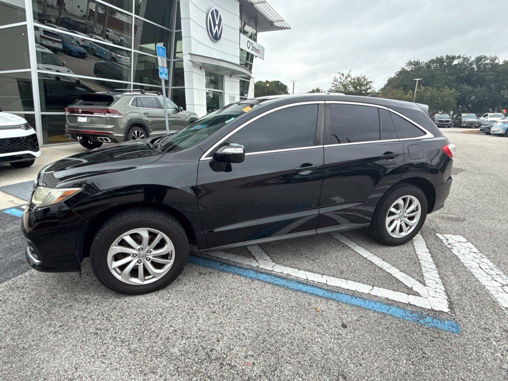 Used 2017 Acura RDX w/ Technology Package AWD/4WD image 3