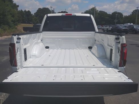 New 2025 Ford F150 Lariat w/ Equipment Group 501A Mid image 13