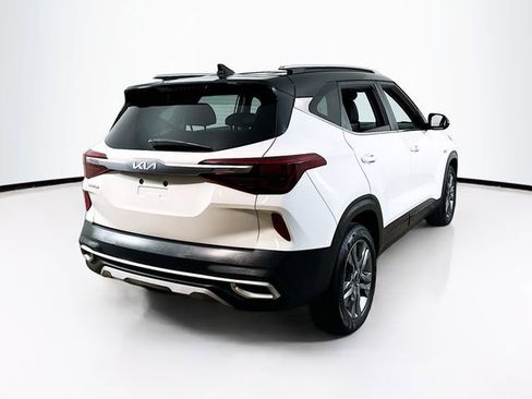 Used 2023 Kia Seltos S w/ Navigation Package image 11