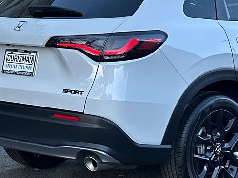 Used 2025 Honda HR-V Sport image 7