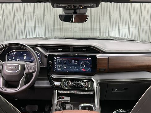 Used 2025 GMC Sierra 1500 Denali Ultimate image 37