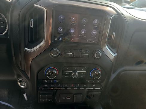 Used 2019 Chevrolet Silverado 1500 High Country w/ High Country Premium Package image 9