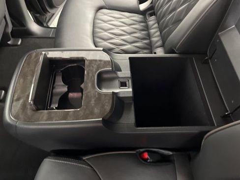 Used 2024 Nissan Armada Platinum w/ Captain's Chairs Package image 47