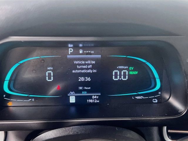 Used 2025 Hyundai Elantra Hybrid FWD image 10