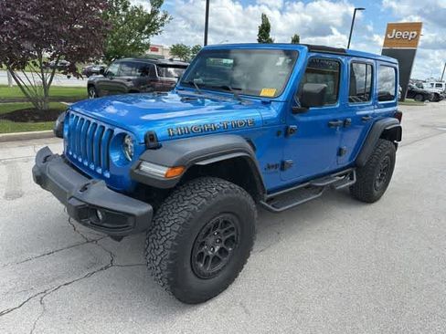 Used 2022 Jeep Wrangler Unlimited Sport AWD/4WD image 2