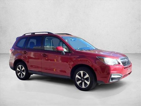 Used 2018 Subaru Forester 2.5i Premium AWD/4WD image 5