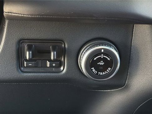 New 2025 Lincoln Navigator L Black Label image 33