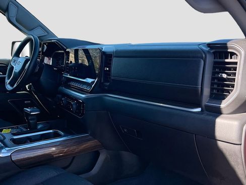 Used 2025 Chevrolet Silverado 1500 RST w/ Convenience Package II image 28