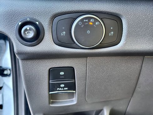 New 2026 Ford Transit 250 148 Medium Roof image 31