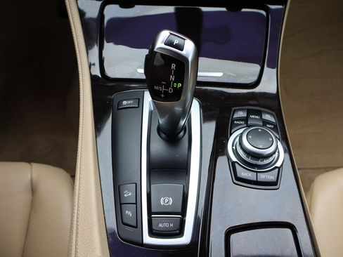 Used 2011 BMW 535i xDrive Sedan AWD/4WD image 37