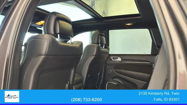 Used 2015 Jeep Grand Cherokee SRT w/ Luxury Group II AWD/4WD image 18