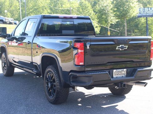Used 2025 Chevrolet Silverado 2500 High Country w/ High Country Premium Package AWD/4WD image 5