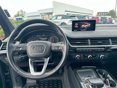 Used 2019 Audi Q7 3.0T Premium w/ Convenience Package image 19