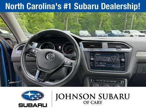 Used 2019 Volkswagen Tiguan SE w/ Panoramic Sunroof Package FWD image 5