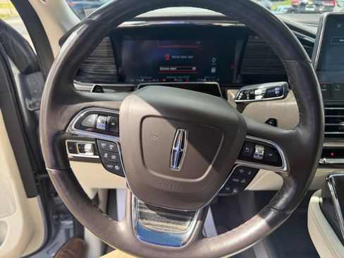 Used 2024 Lincoln Navigator Black Label AWD/4WD image 15