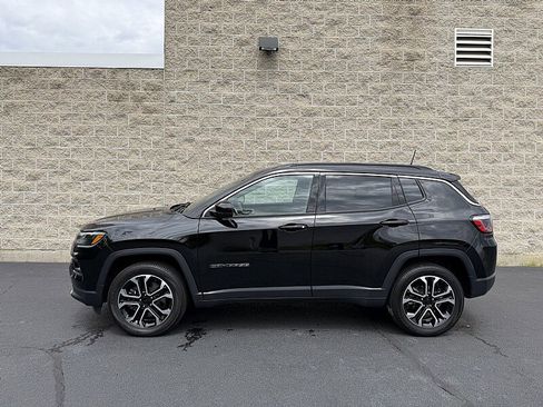 Used 2024 Jeep Compass Limited w/ Sun and Sound Group AWD/4WD image 5