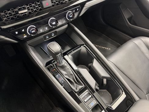 Used 2024 Honda Accord Touring image 17