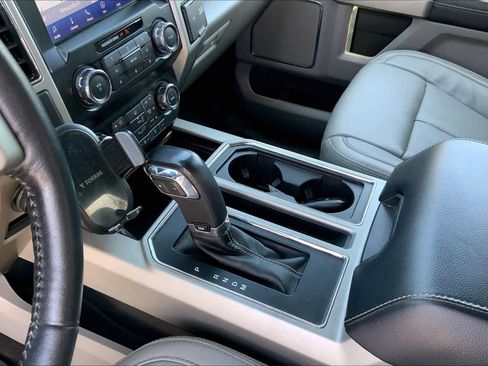 Used 2019 Ford F150 Lariat RWD image 16