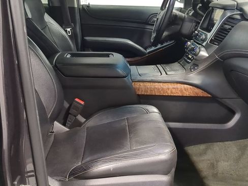 Used 2015 Chevrolet Tahoe LTZ AWD/4WD image 35