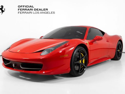 Used 2013 Ferrari 458 Italia Coupe RWD image 1