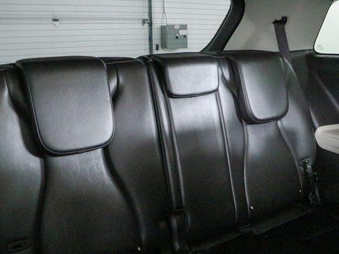 Used 2024 Kia Carnival EX FWD image 29