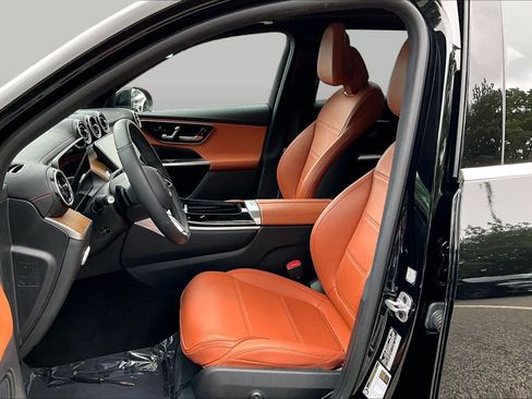 Certified 2024 Mercedes-Benz GLC 300 4MATIC image 9