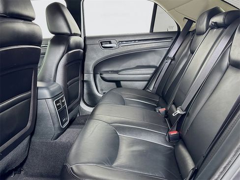 Used 2023 Chrysler 300 Touring L image 11