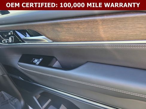 Used 2024 Jeep Grand Wagoneer Series I AWD/4WD image 19
