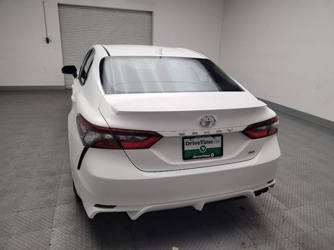 Used 2023 Toyota Camry SE image 6