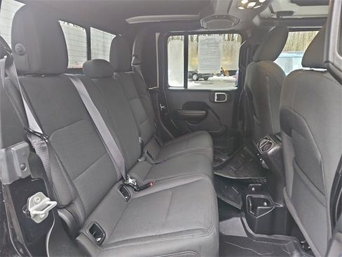 Used 2021 Jeep Gladiator Sport image 26