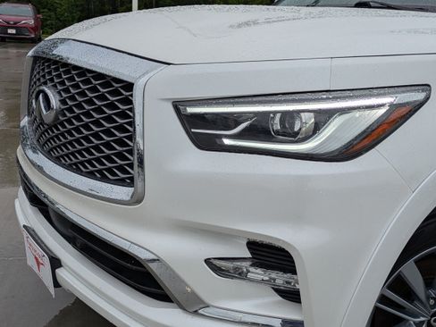 Used 2024 INFINITI QX80 Luxe AWD/4WD image 9