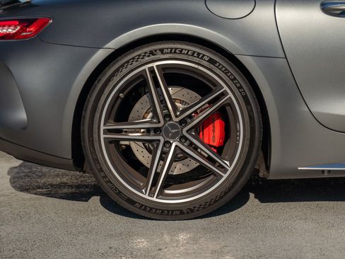 Used 2018 Mercedes-Benz AMG GT C image 17